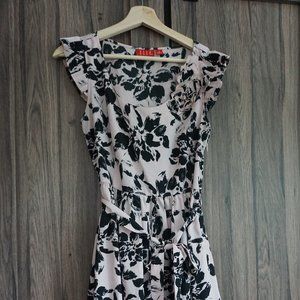 ELLE Cute Pink and Flowery dress